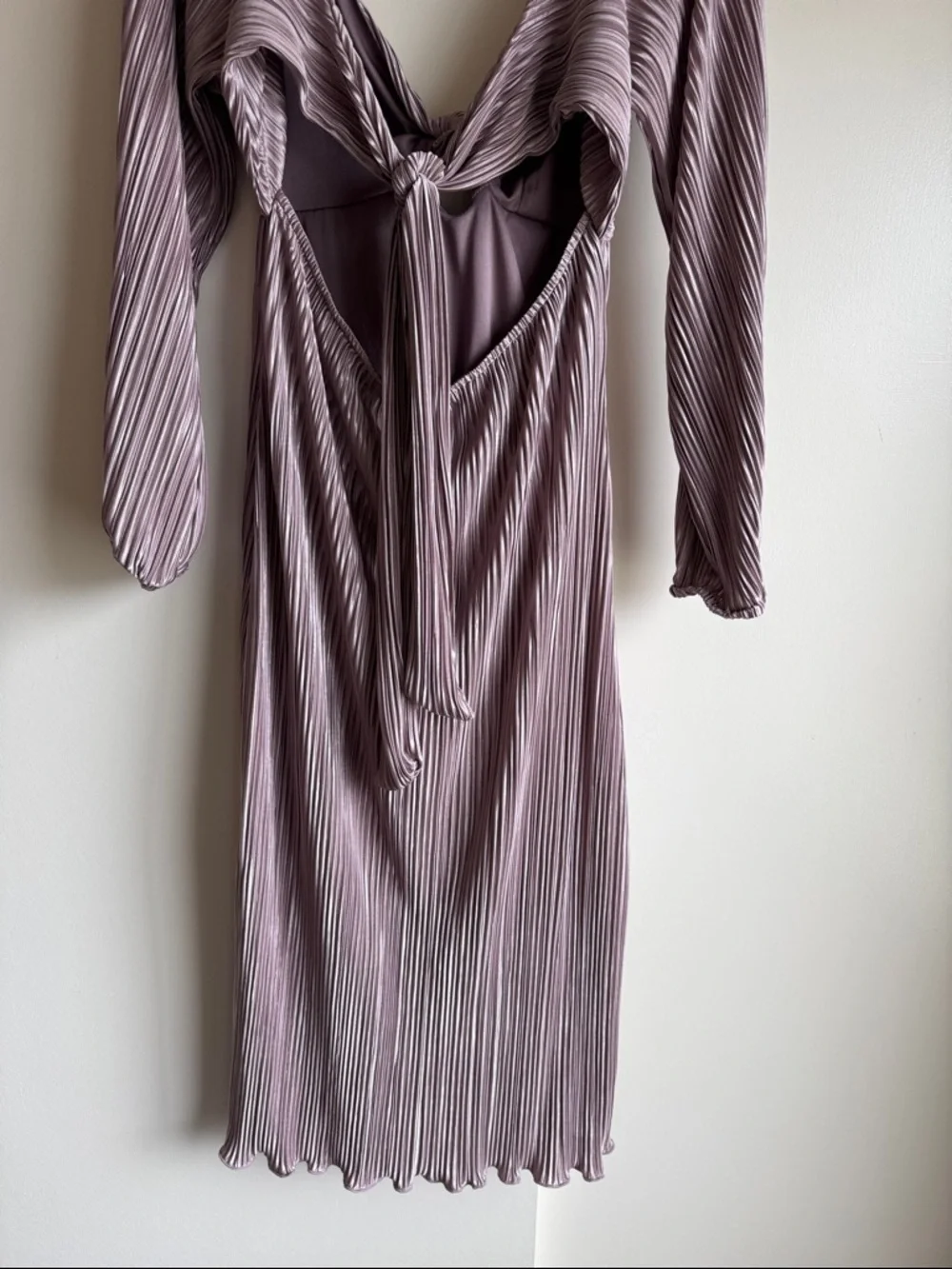 Baltic Born Amani Pleated Midi Dress in the color Lilac Large - Picture 9 of 10